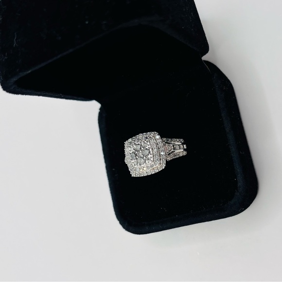 1.00 CT Cushion Cut Natural Diamond Sterling Silver Cross Ring - Picture 3 of 5